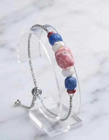Oud-Romeins Staal Kralenarmband - koraalrood / wit koraal