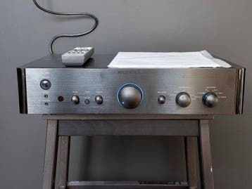 Rotel - RC-1550 with Phono Stage Voorversterker, Audio, Tv en Foto, Nieuw