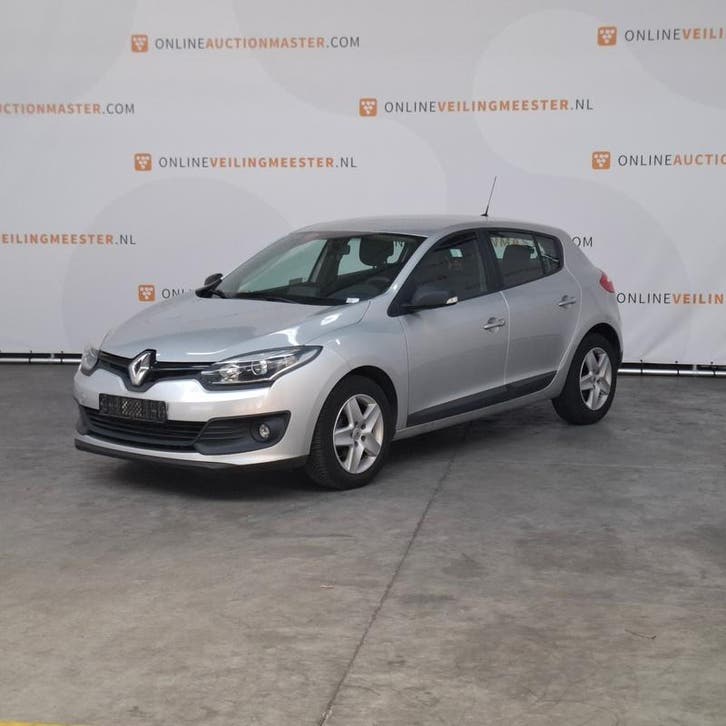 Personenauto, Renault, Megane DCi, 2014, Tuin en Terras, Parasols
