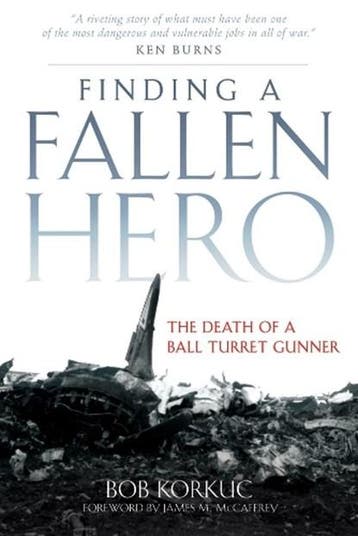Finding a Fallen Hero | 9780806138923 | Bob Korkuc, Zo goed als nieuw, Bob Korkuc