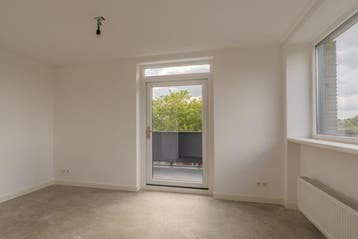 Appartement Burgemeester Meester H.J. Engelkens-laan in Wins, Via bemiddelaar, Groningen, Appartement, Winschoten