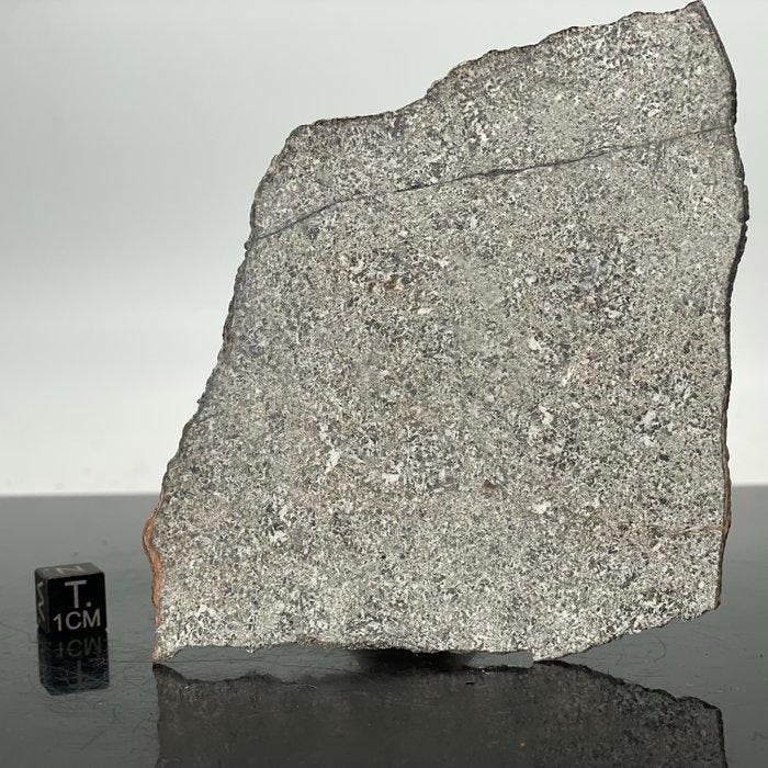 Eucriet van Vesta asteroïde XXL!!!!, NWA 13940, met, Verzamelen, Mineralen en Fossielen