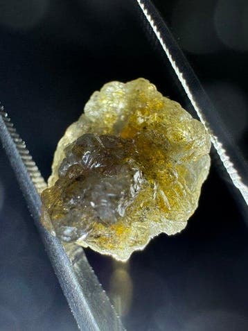 Natuurlijke ruwe diamant grijs-bruin - 4,05 karaat - Geen