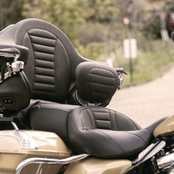 Mustang 08-21 Harley Electra Glide Std, Rd Glide ,Rd King, Ophalen of Verzenden