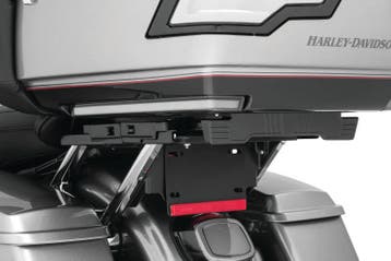 Kuryakyn Quick Adjust Tour-Pak Relocator 14-Up Touring Black, Ophalen of Verzenden