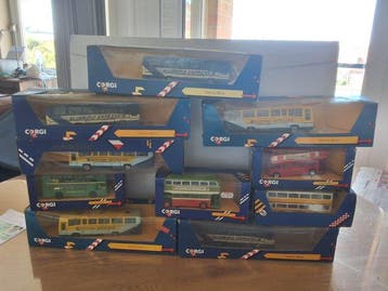 Corgi diverse - Modelauto (10) - Volvo Bus; Routemaster;, Nieuw