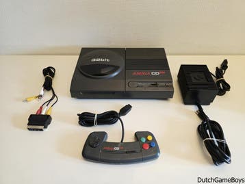 Commodore Amiga CD32 - Console + Controller - Recapped, Verzenden, Gebruikt