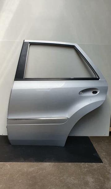Portier linksachter Mercedes ML-klasse w164 (P012), Gebruikt, Deur, Mercedes-Benz, Links