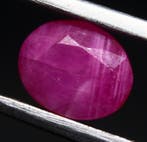 Cts. 2.70 Ruby facettenrijk - Hoogte: 9 mm - Breedte: 7 mm-, Verzamelen