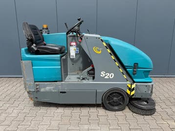 Tennant S20 veegmachine, Ophalen of Verzenden, Zo goed als nieuw, Tennant