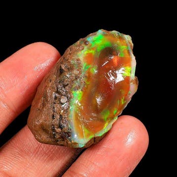 Natuurlijke zwarte opaal ruwe, 76 karaat, Ethiopische opaal