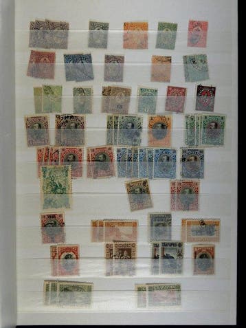 Bulgarije - Uitgebreide collectie in drie dikke steekboeken, Gestempeld