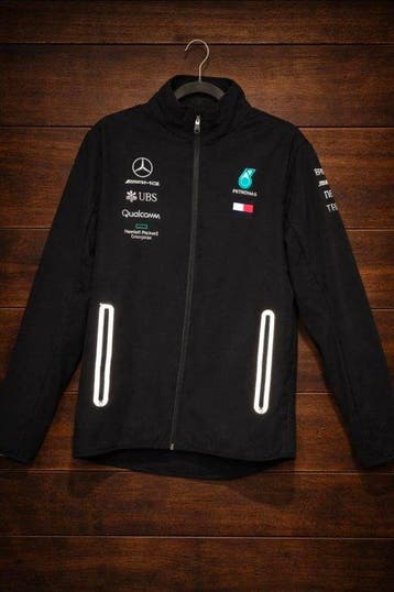 Mercedes - Formule 1 - Jas, Nieuw