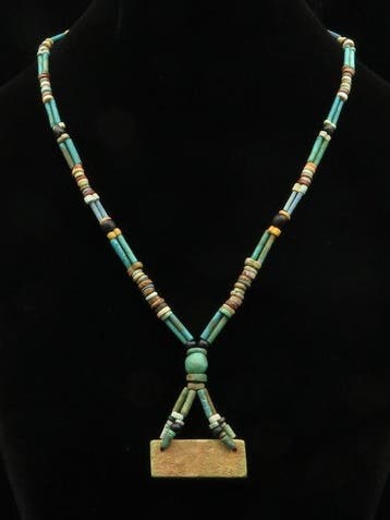 Oud-Egyptisch Ketting gemaakt van glas en faience