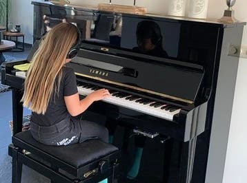 Yamaha U1-U3-UX3 Silent Pianos 15% korting -10 jr garantie, Zo goed als nieuw, Overige kleuren, Piano, Hoogglans