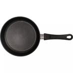 AMT Gastroguss Lichte koekenpan – Ø 24 cm – non-stick c, Huis en Inrichting, Keuken | Potten en Pannen, Inductieplaat, Ophalen of Verzenden