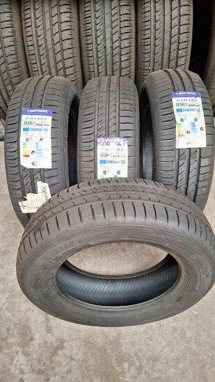 bandenset banden set Laufenn G Fit EQ+ LK41 175 65 R14 82T, Auto-onderdelen, Banden en Velgen, Verzenden, Gebruikt