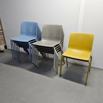 Gispen Nomi kunststof  DESIGN  stoelen (alleen per set), Huis en Inrichting, Ophalen of Verzenden, Nieuw