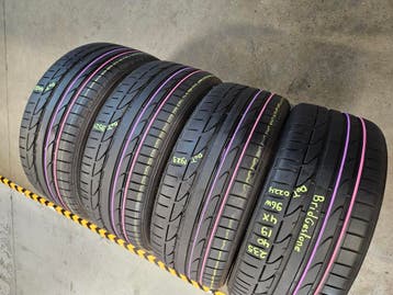 235/40/19 96W BRIDGESTONE ZOMERBANDEN 7,5MM PROFIEL DEMO  4X, Gebruikt, 235 mm, Band(en), Personenwagen