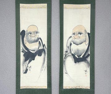 Zeer mooi paar Daruma-scrolls, gesigneerd - inclusief