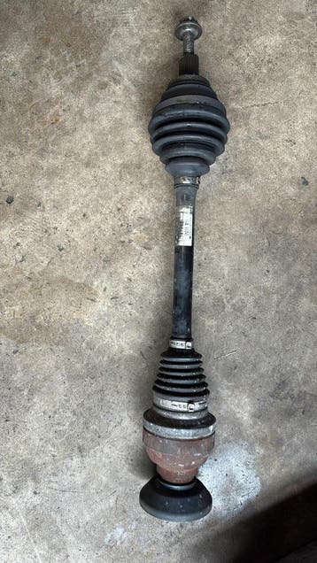Tiguan Aandrijfas Rechts 5N0407764H, Nieuw
