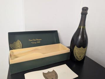 1992 Dom Pérignon - Champagne Brut - 1 Fles (0,75 liter), Verzamelen, Wijnen, Nieuw