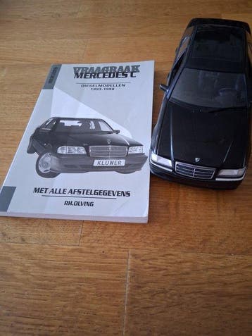 UT 1:18 - Modelauto (2) - Mercedes C-klasse W202 C36 AMG +, Nieuw