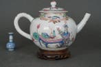 Yongzheng (1722-1735) - Theepot - Bureau voor geleerden met