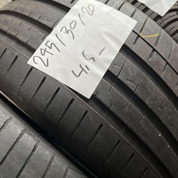 2 x Vredestein Ultrac Vorti 245-30-20 Zomerbanden 4,5mm, Ophalen of Verzenden, Band(en), Personenwagen, 20 inch