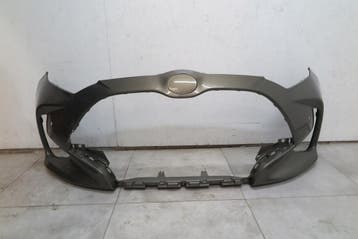 Toyota Yaris IV voorbumper 52119-0DA00, Verzenden, Gebruikt