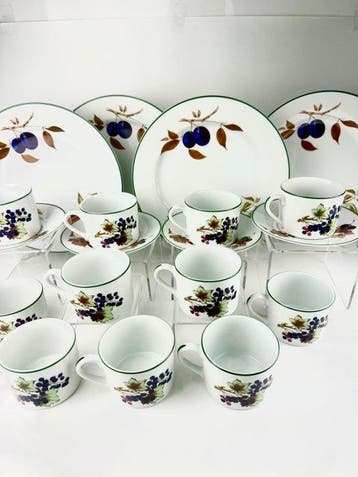 Royal Worcester - Theeservies (19) - Porselein - Evesham