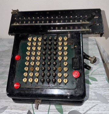 Madas 12e - Rekenmachine - 1930-1940