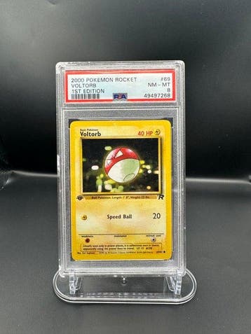 Pokémon - 1 Graded card - Voltorb 69 First edition - PSA 8 -, Nieuw