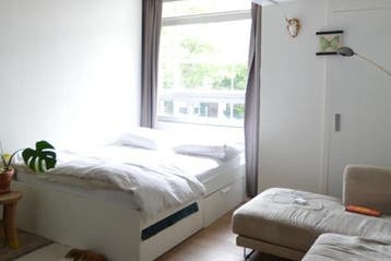 Studio Burgemeester Drijbersingel in Zwolle, 20 tot 35 m², Zwolle