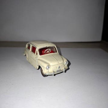 Dinky Toys 1:43 - Modelauto - Fiat 600, Nieuw