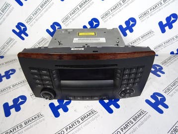 Radio/CD-speler A 251 820 2579 o.a: R-klasse w251, Ophalen of Verzenden, Gebruikt, Mercedes-Benz