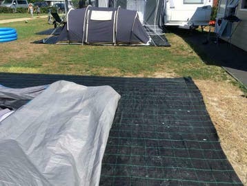 Worteldoek voor op de camping. Lucht en water doorlatend., Verzenden, Nieuw