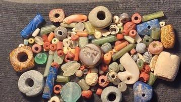 Oudegyptisch naar Romeins Glas meer dan honderd oude kralen