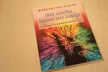 9789020243833 . Titel:  Wat vertellen kleuren over ziekzi..., Verzenden, Nieuw
