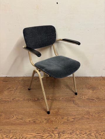 Gebruikte stapelbare schoolstoel - S3548 Vintage/Café, Huis en Inrichting, Stoelen, Ophalen, Nieuw