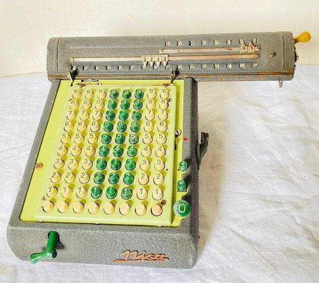 Nisa Model M - Rekenmachine - 1950-1960 - aritmetische, Antiek en Kunst, Kunst | Designobjecten