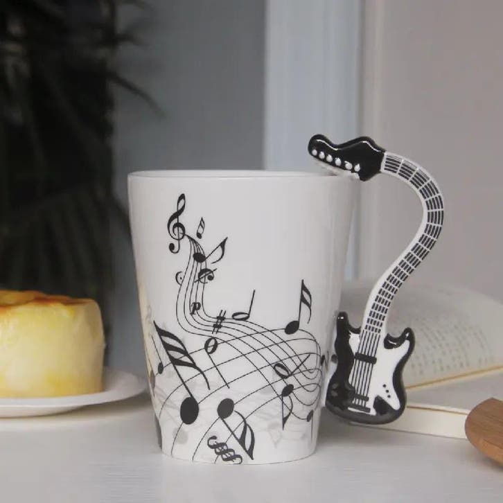 Keramiek mok Elektrische gitaar zwart (Muziek, Mokken), Huis en Inrichting, Keuken | Servies, Nieuw, Ophalen of Verzenden