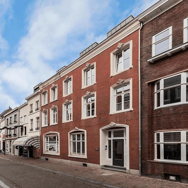 Appartement in Sittard gevonden voor €814,- pm, Huizen en Kamers, Huizen te huur, Direct bij eigenaar, Limburg, Appartement
