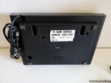 Atari 2600 Clone - NOVA - Console - Four Switch + 2 Controll, Spelcomputers en Games, Verzenden, Gebruikt