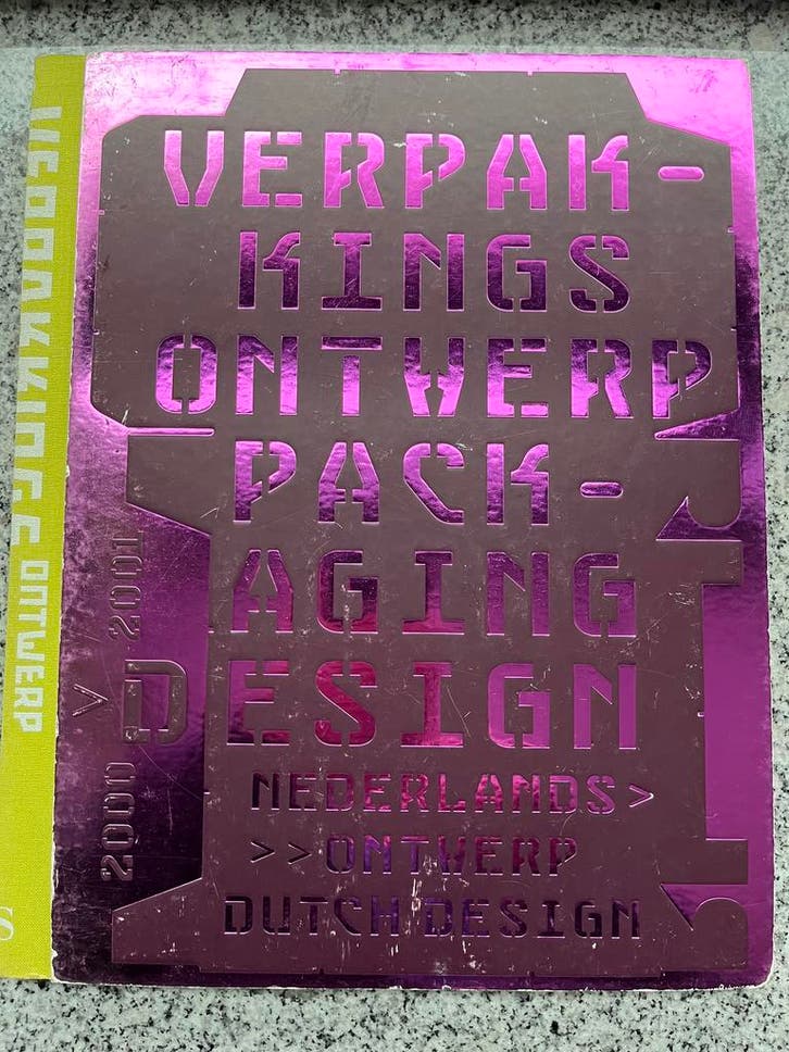 Nederlands ontwerp – Dutch design – Verpakkingsontwerp, Boeken, Kunst en Cultuur | Beeldend, Gelezen, Overige onderwerpen, Verzenden