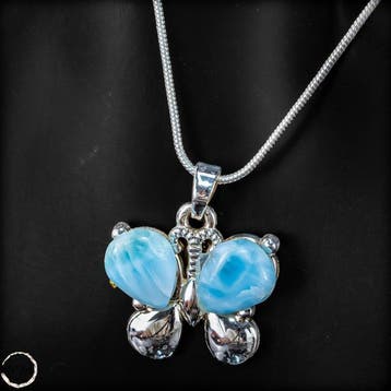 Larimar vlindershanger van 925 zilver – handgemaakt