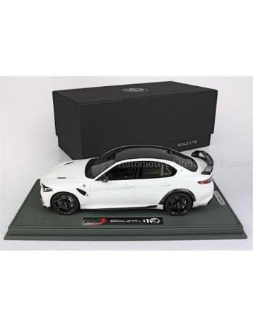 2021 ALFA ROMEO GIULIA GTAM BIANCO TROFEO BBR MODELAUTO, Hobby en Vrije tijd, Nieuw