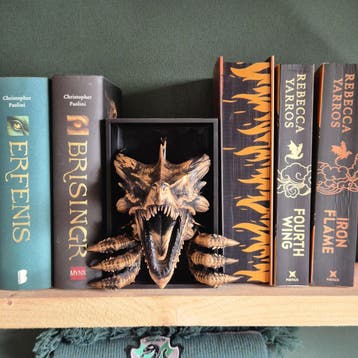 Book Nook Dragon Awakens Sculpture - Fairy Tale Decor, Verzenden, Nieuw