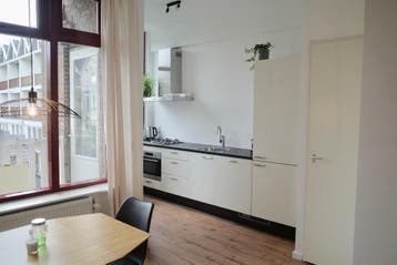 Te huur: Appartement 1e Jerichostraat in Rotterdam, Huizen en Kamers, Appartement, Rotterdam, Zuid-Holland