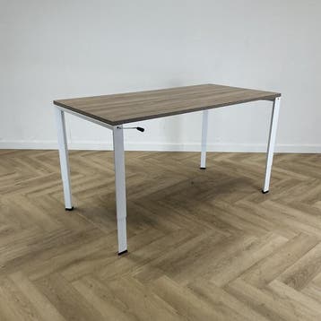 Ahrend slingerbureau 160x80 cm, max hoogte 86 cm, midden, Huis en Inrichting, Bureaus, Gebruikt, Ophalen of Verzenden, Ahrend